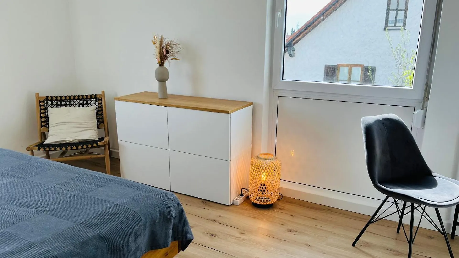 Cozy Two Bedroom Apartment In Augsburg Německo