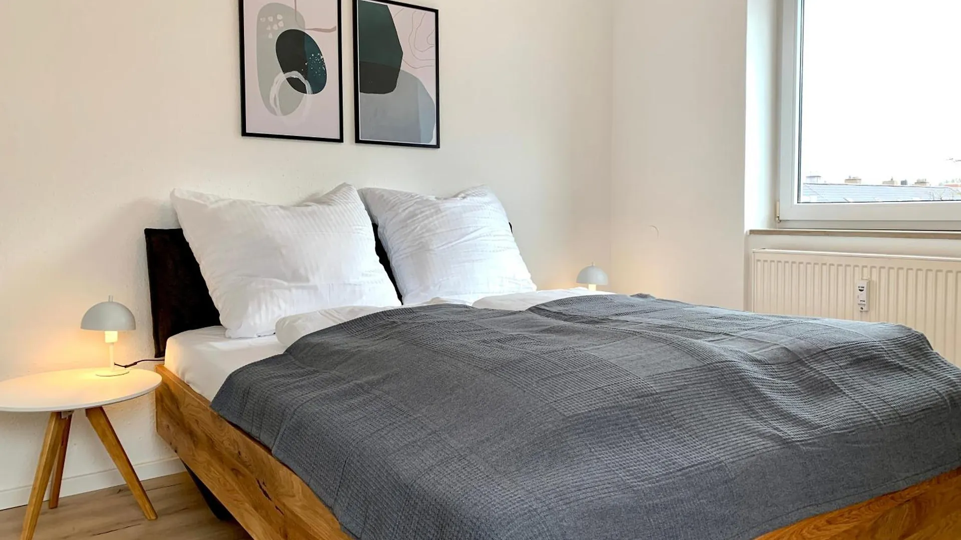 Cozy Two Bedroom Apartment In Augsburg